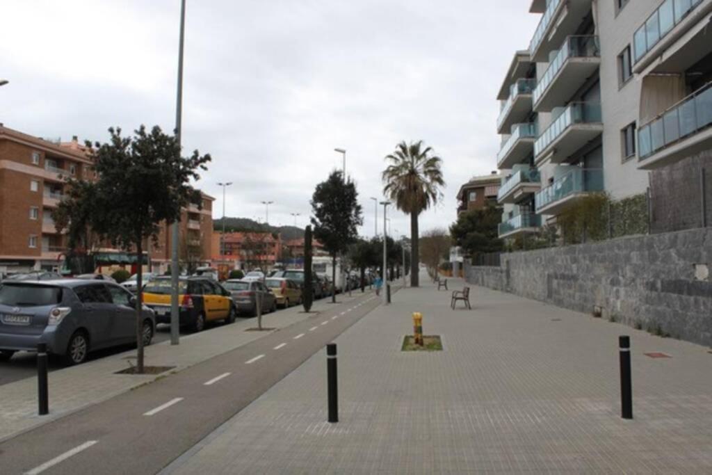 Apartamento Con Piscina Y Parking En Lloret De Mar Apartment Bagian luar foto