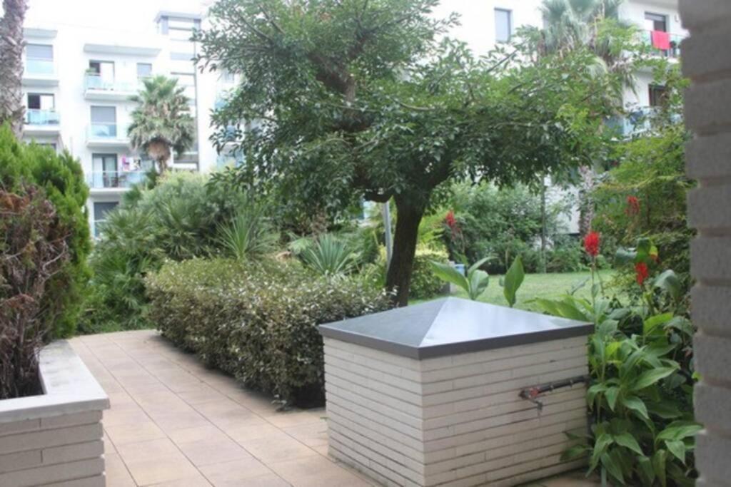 Apartamento Con Piscina Y Parking En Lloret De Mar Apartment Bagian luar foto