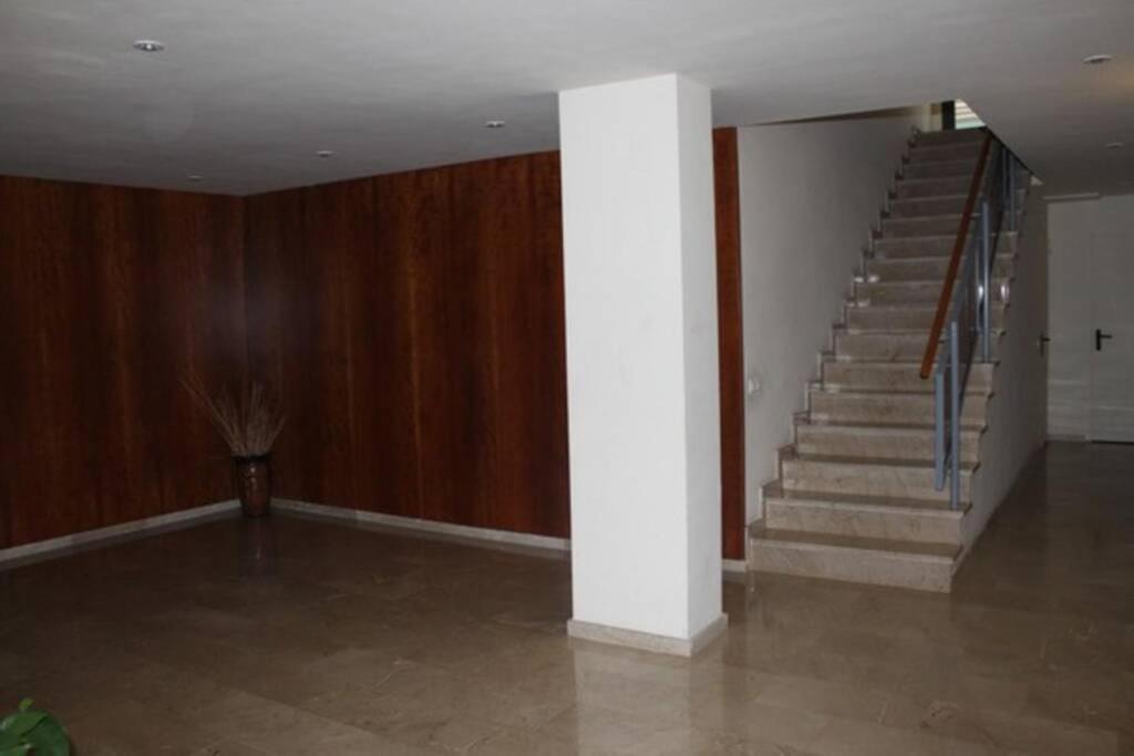 Apartamento Con Piscina Y Parking En Lloret De Mar Apartment Bagian luar foto