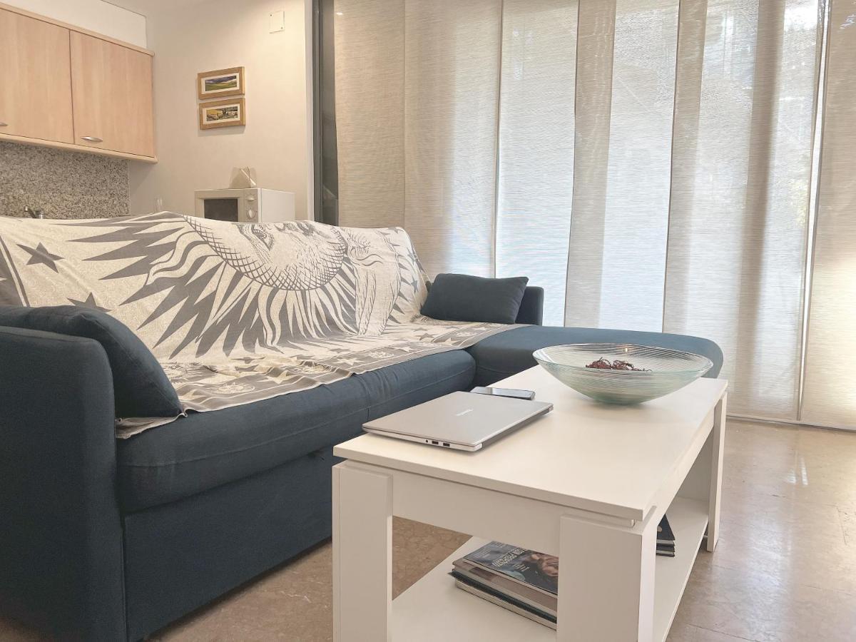 Apartamento Con Piscina Y Parking En Lloret De Mar Apartment Bagian luar foto